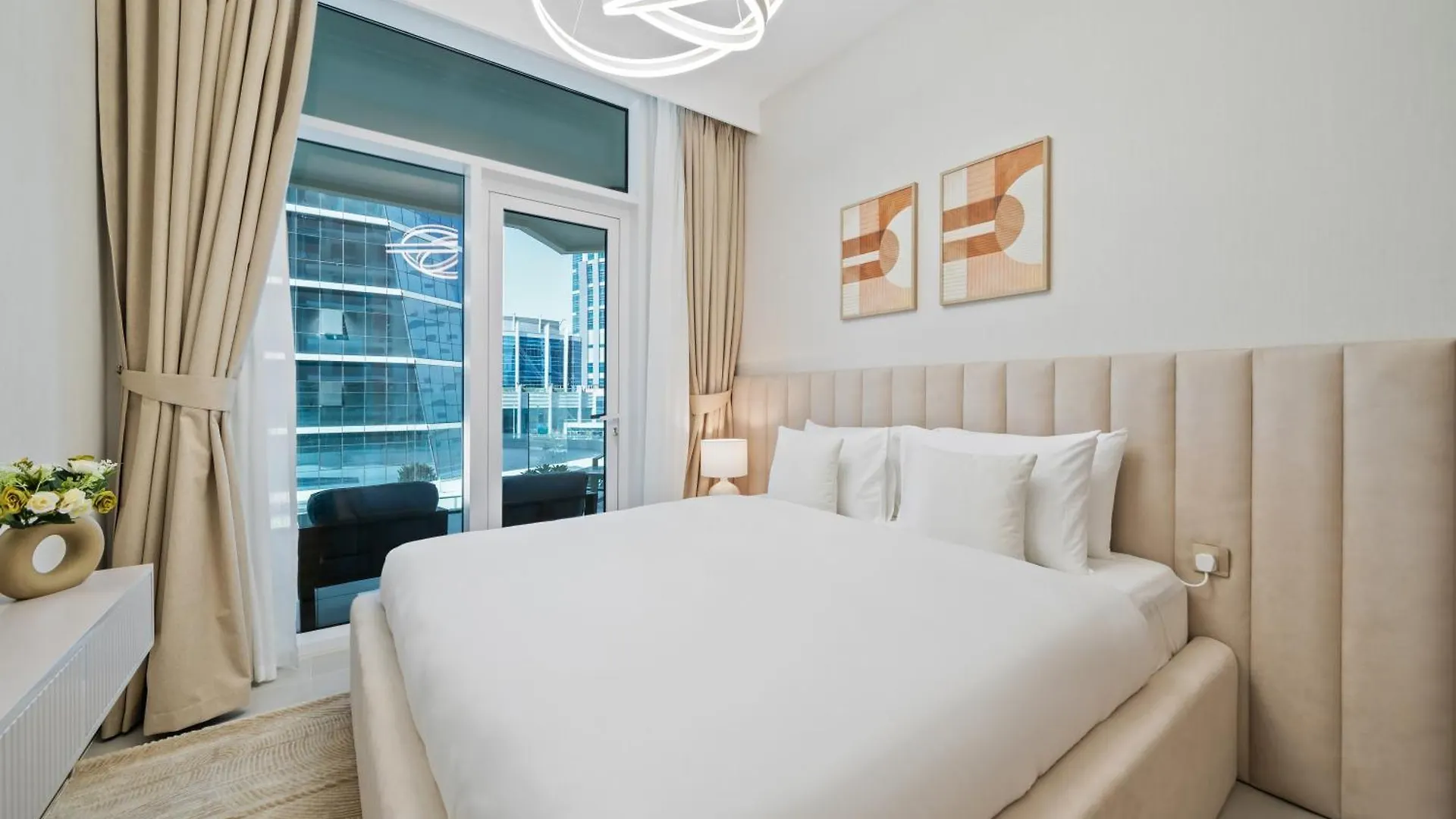 Apartment Modern 2Br Missoni Design Canal-Side Elegance Dubai United Arab Emirates
