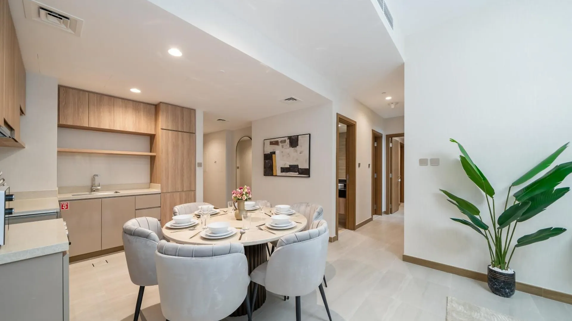 Апартаменты Modern 2Br Missoni Design Canal-Side Elegance Дубай