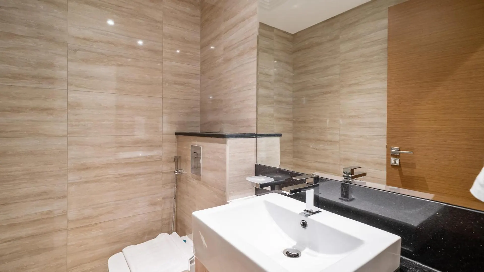 Modern 2Br Missoni Design Canal-Side Elegance Dubai Apartment