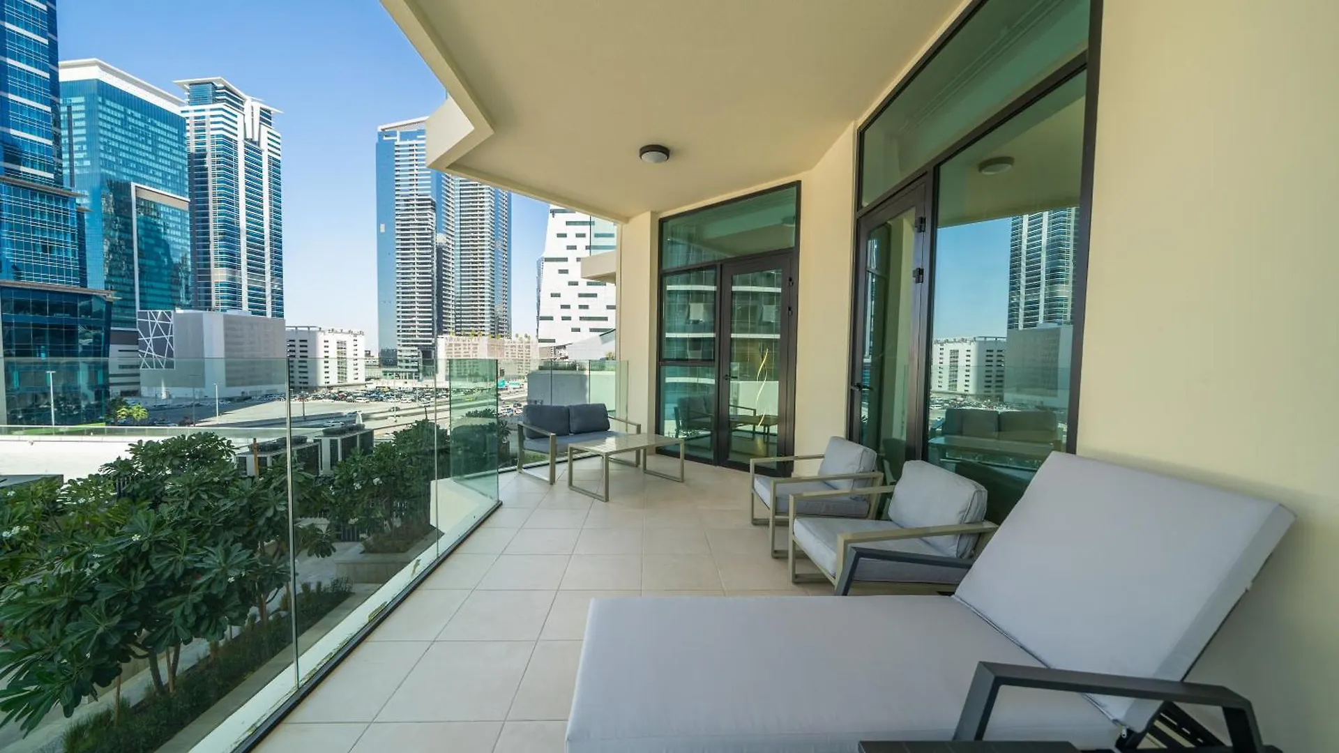 Modern 2Br Missoni Design Canal-Side Elegance Dubai Apartment