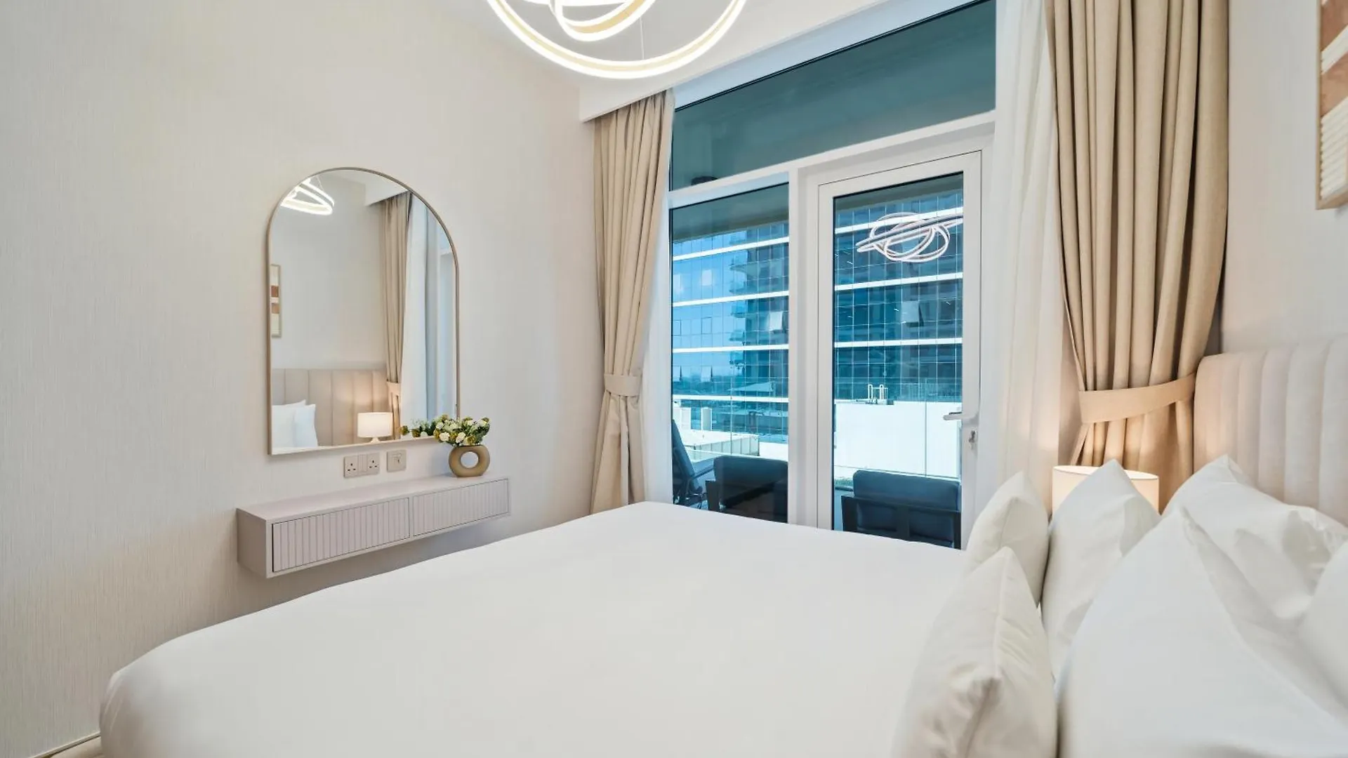 Modern 2Br Missoni Design Canal-Side Elegance Dubai