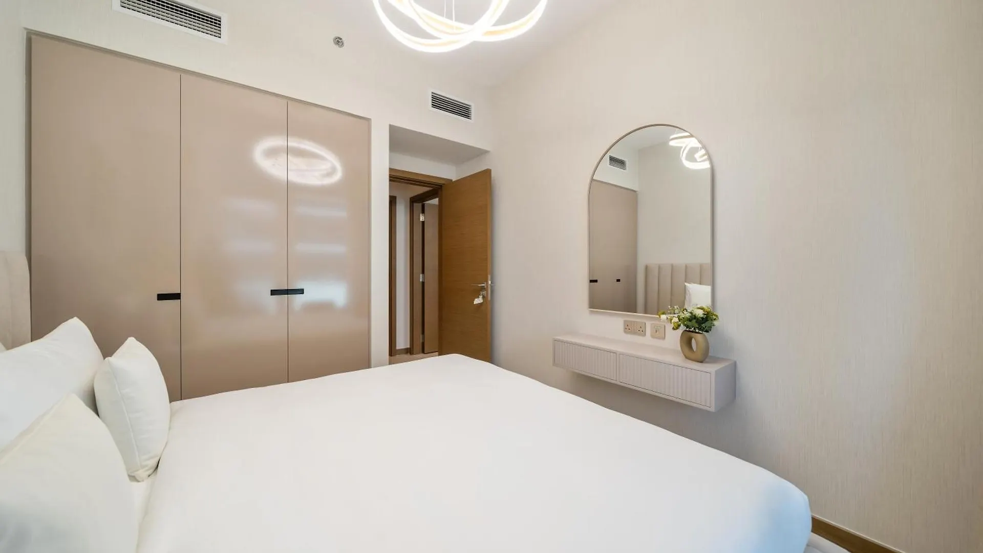 Modern 2Br Missoni Design Canal-Side Elegance Dubai Apartment